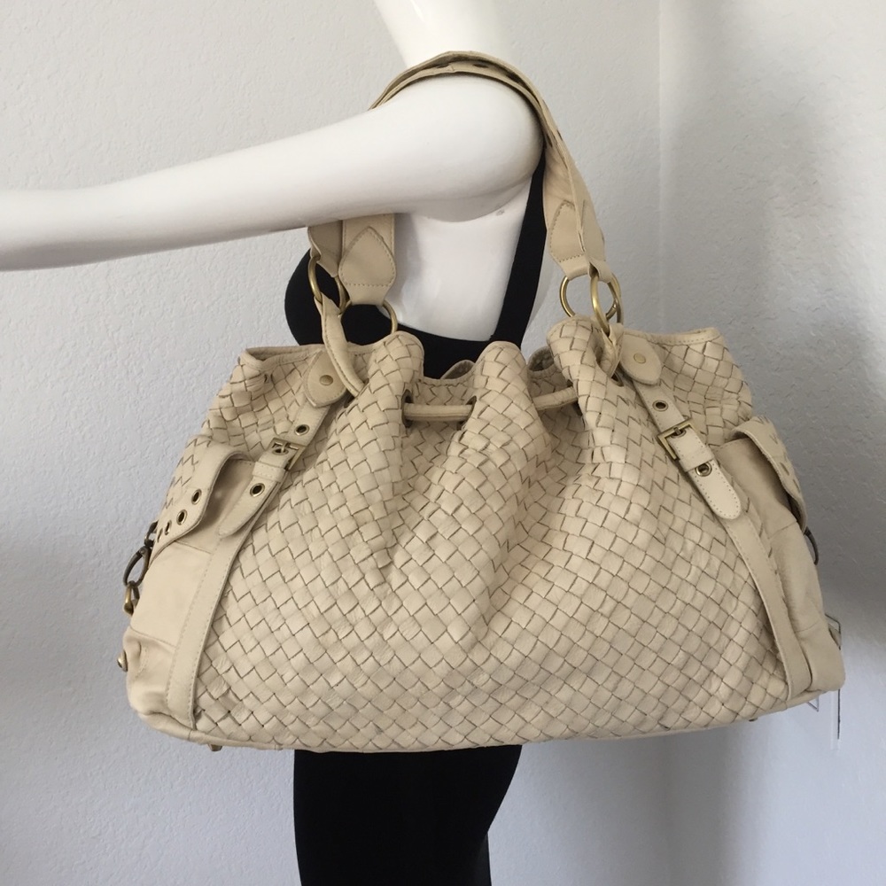 Ivory leather woven grommets bag - Picture 1 of 8